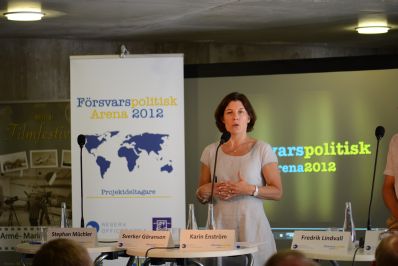 FÃ¶rsvarsminister Karin EnstrÃ¶m, politikerveckan 2012