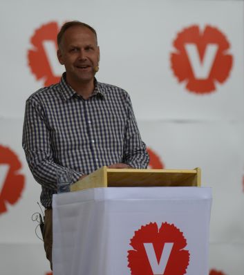 Vänsterpartiets partiledare Jonas Sjöstedt talar i Almedalen 2012