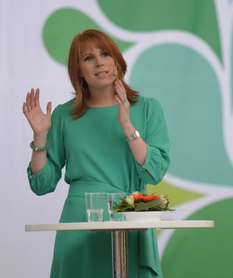 Centerpartiets partiledare Annie Lööf talar i Almedalen 2012