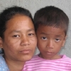 bild - mor och pojke frÃ¥n nepal hÃ¤mtat frÃ¥n omvÃ¤rldsbilder